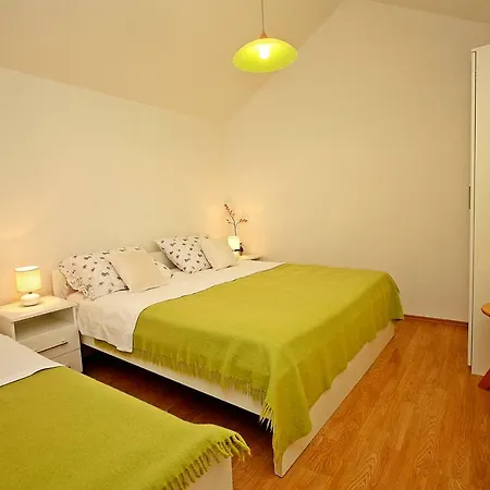 Apartment Center 1 Supetar